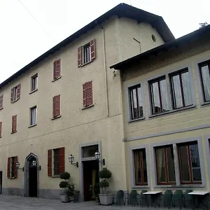 hotel-trieste-morbegno.it-lombardy.com/