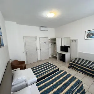hotel-alessander.it-lombardy.com/